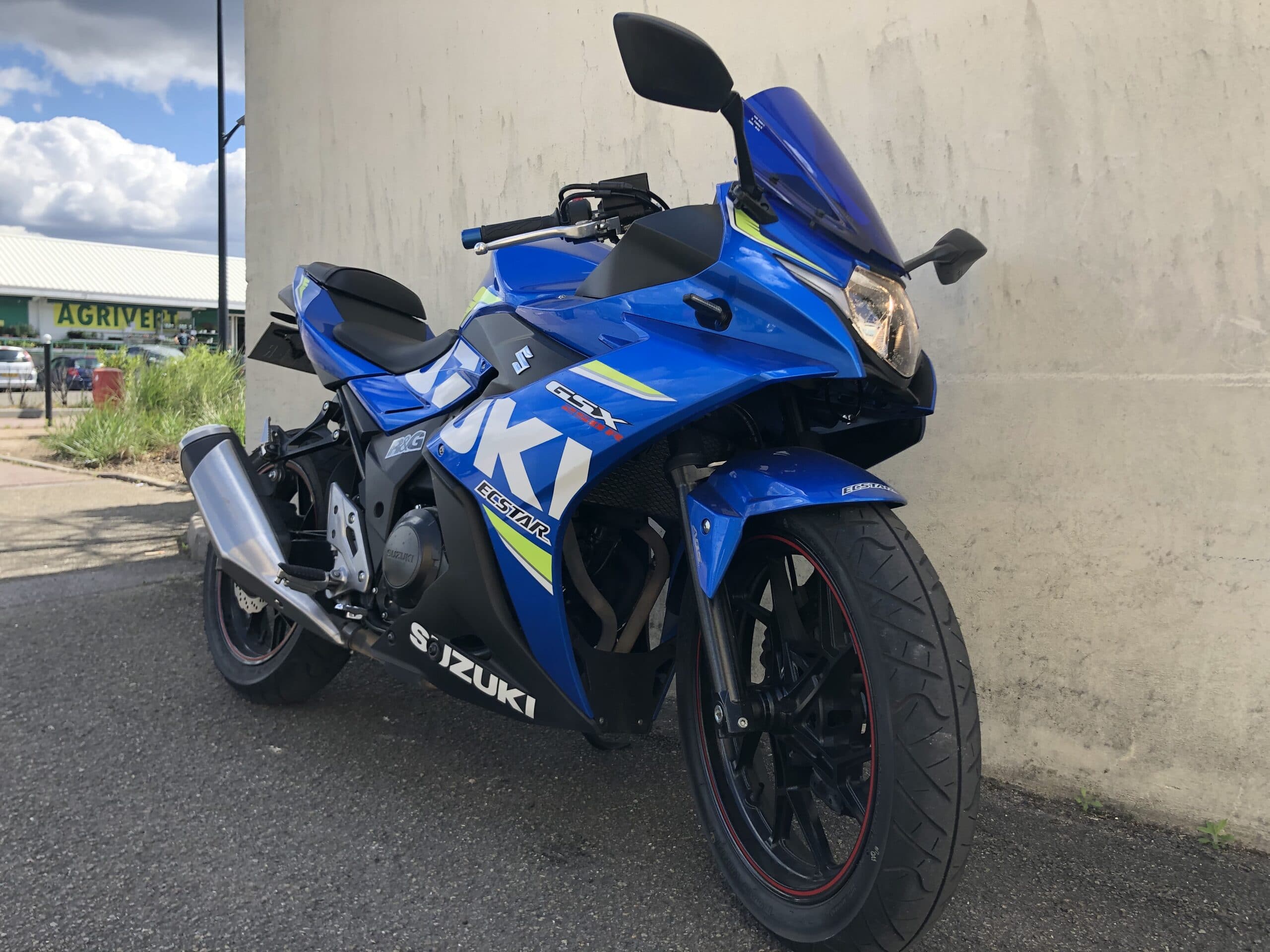 Suzuki gsx r 250