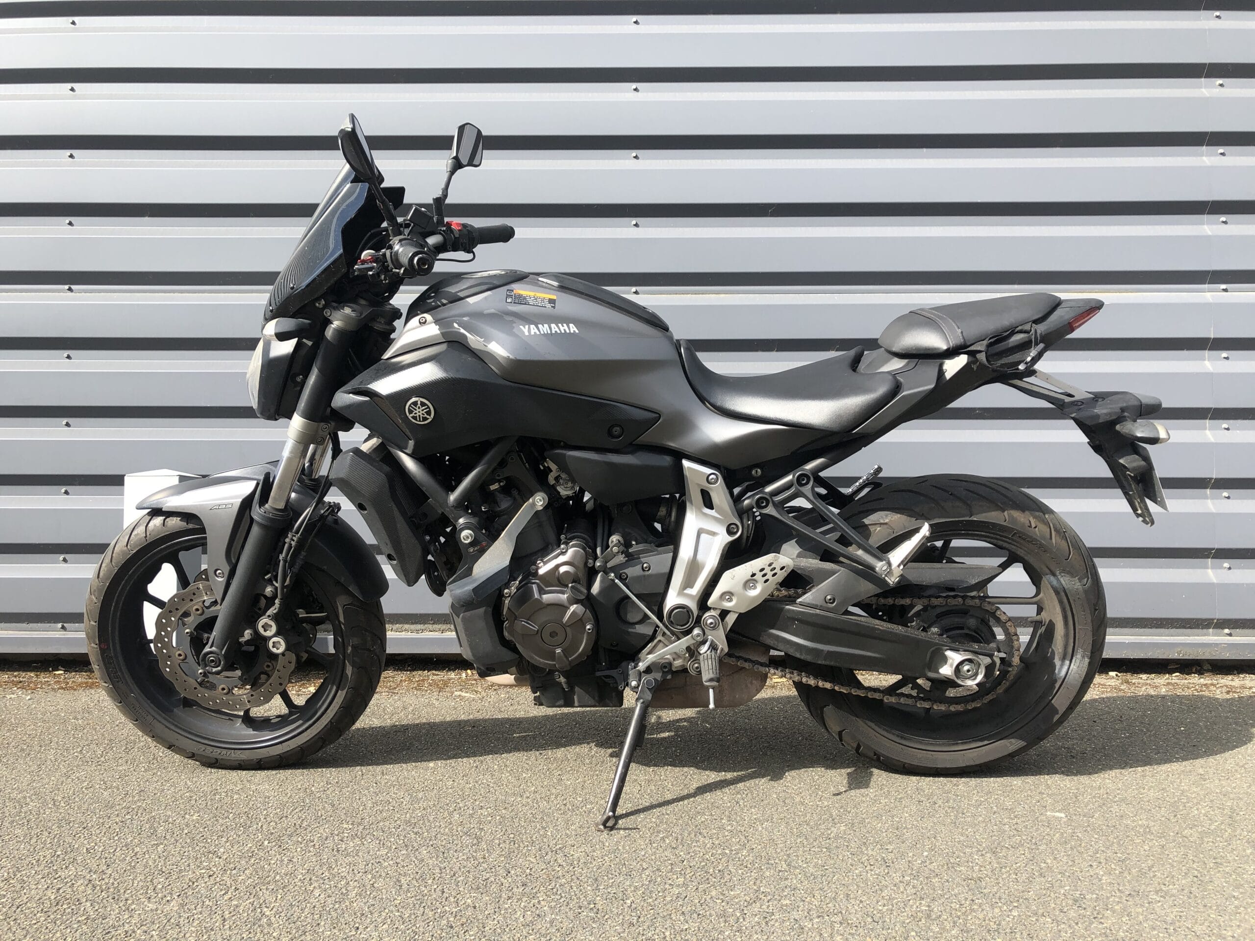 YAMAHA MT  07  ABS gris  fonc  2014 Le P le De L occasion