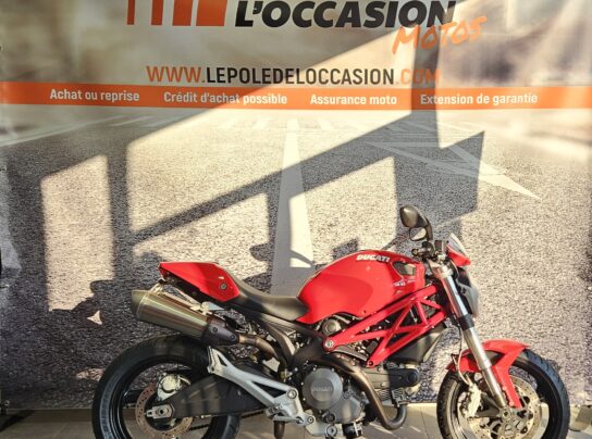 DUCATI MONSTER 696