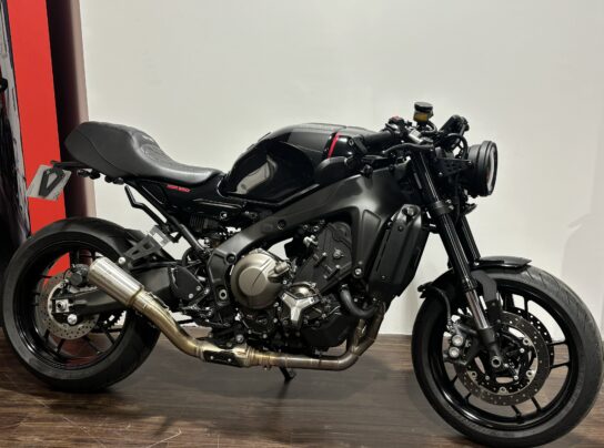 YAMAHA XSR 900