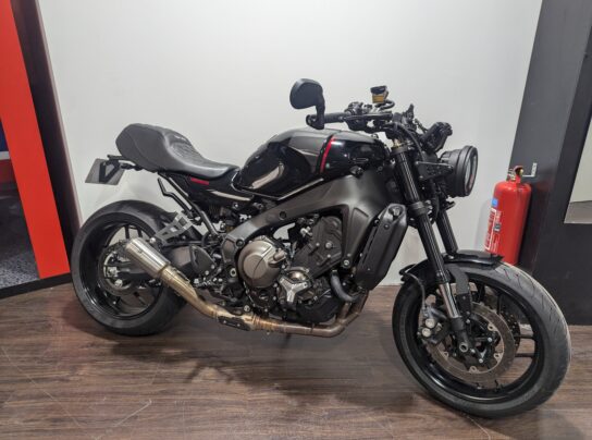 YAMAHA XSR 900