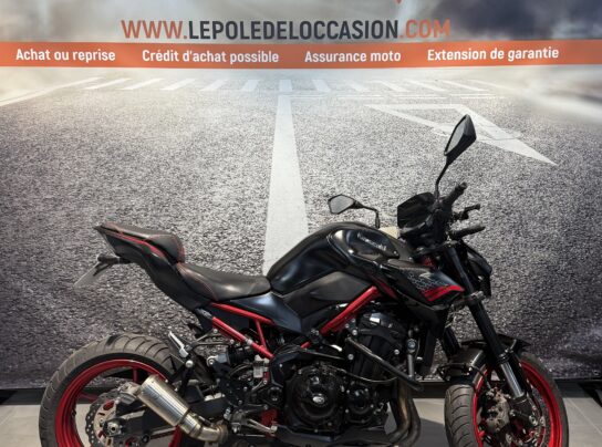 KAWASAKI Z900