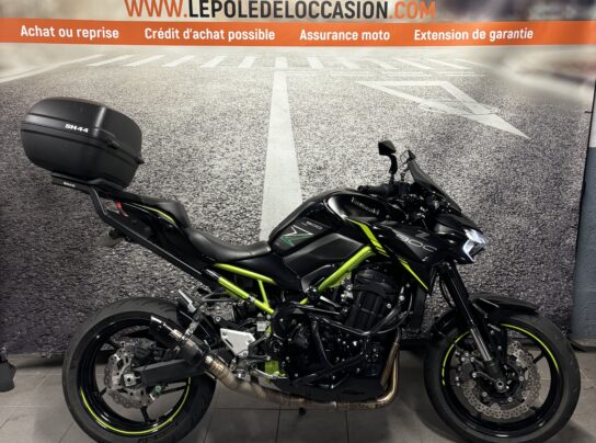 KAWASAKI Z900