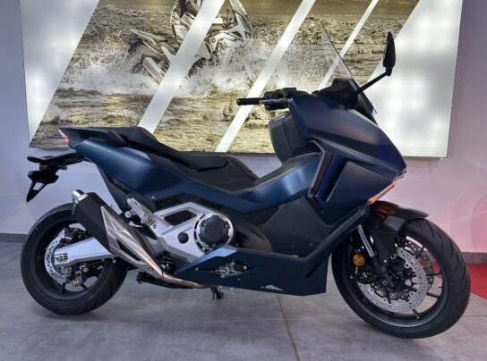 HONDA FORZA 750