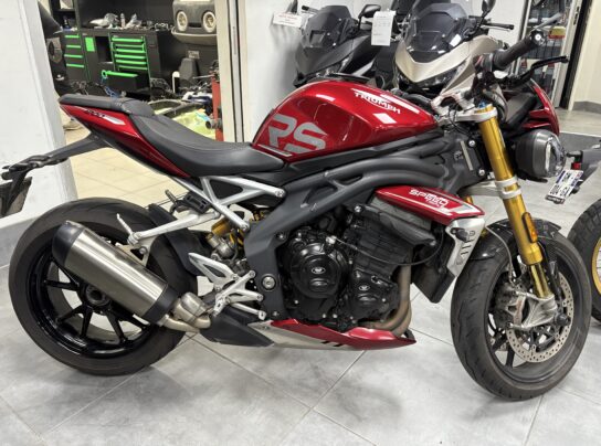 TRIUMPH SPEED TRIPLE 1200 RS