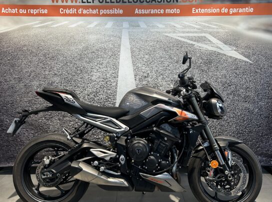 TRIUMPH STREET TRIPLE 765 RS