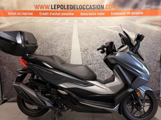 HONDA FORZA 350 TOP BOX