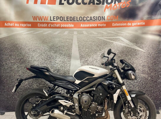 TRIUMPH STREET TRIPLE S A2