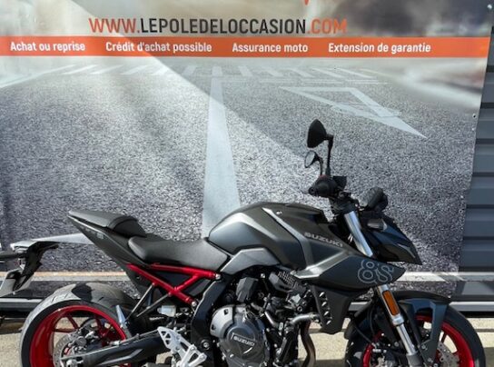 SUZUKI GSX-8S A2