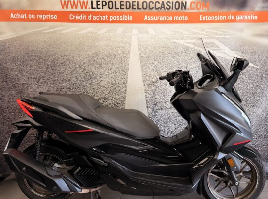 HONDA FORZA 125