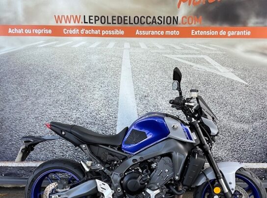 YAMAHA MT-09