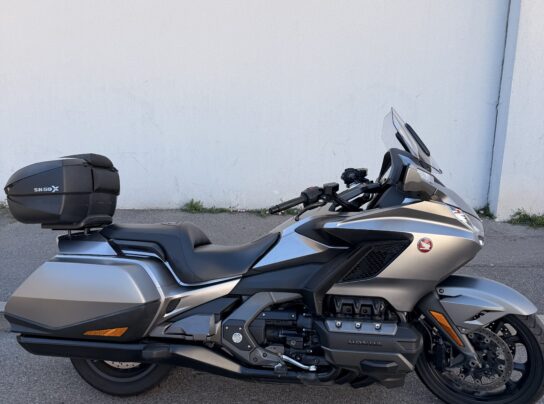 HONDA GOLDWING BAGGER - GL1800B