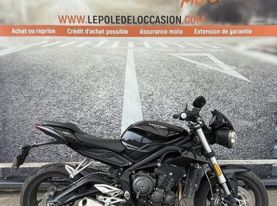 TRIUMPH STREET TRIPLE S A2