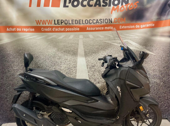 HONDA FORZA 125