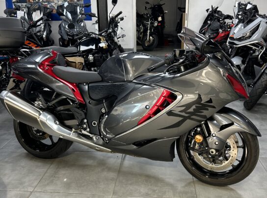 SUZUKI HAYABUSA GSX 1300 R