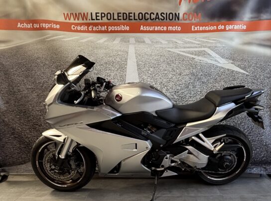 HONDA VFR800F