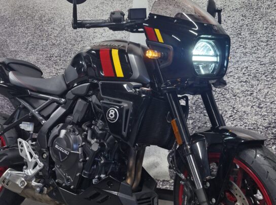 SUZUKI GSX-8TT 