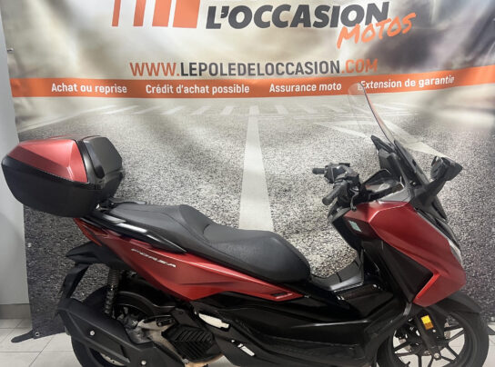 HONDA FORZA 125 TOPBOX